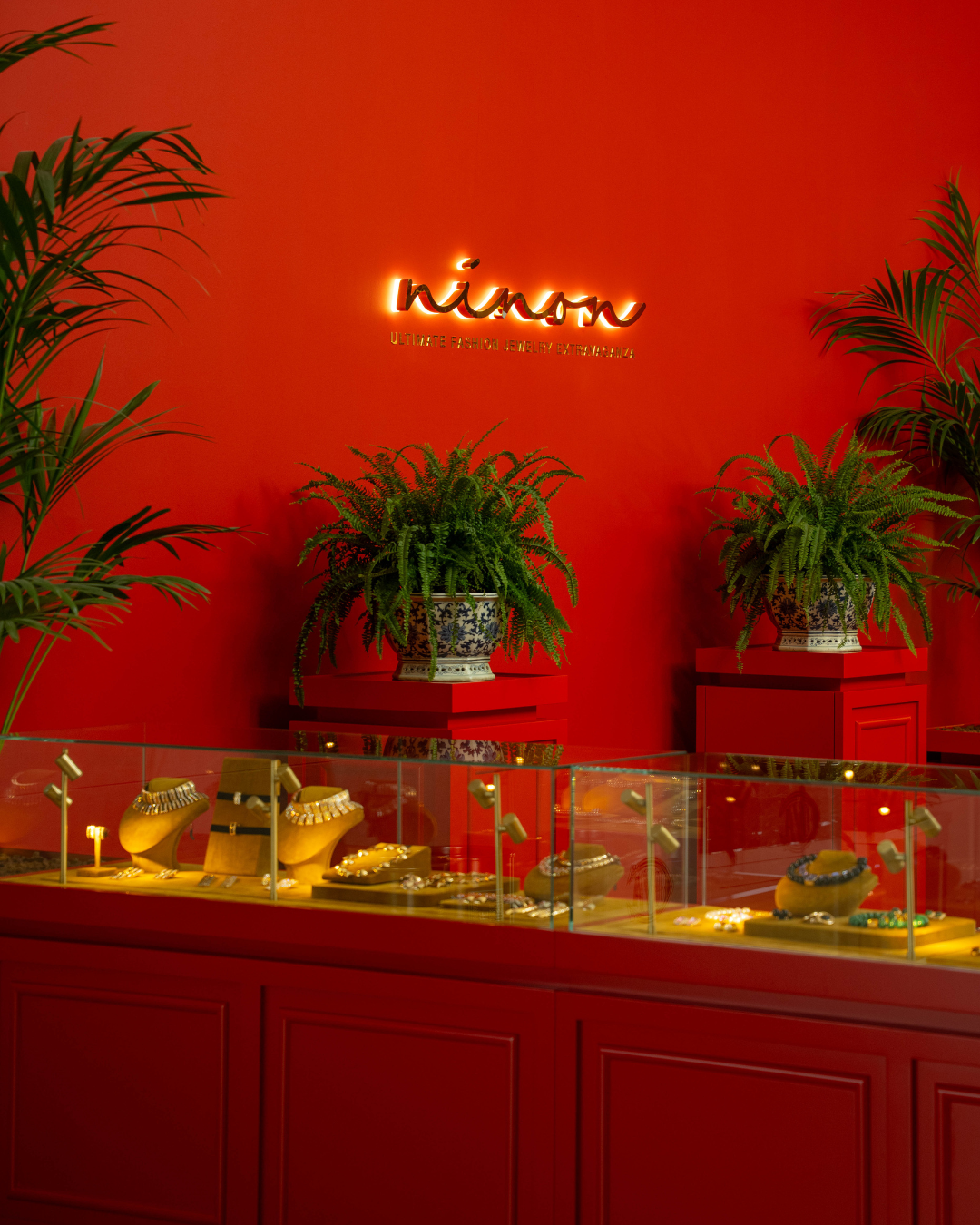 NINON İSTİNYEPARK AÇILDI!